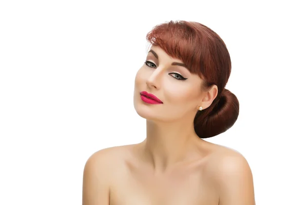 Mooi meisje met heldere rode lippen — Stockfoto