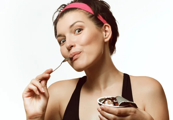 Woman eating a delicious ice cream with chocolate — Stock Photo, Image