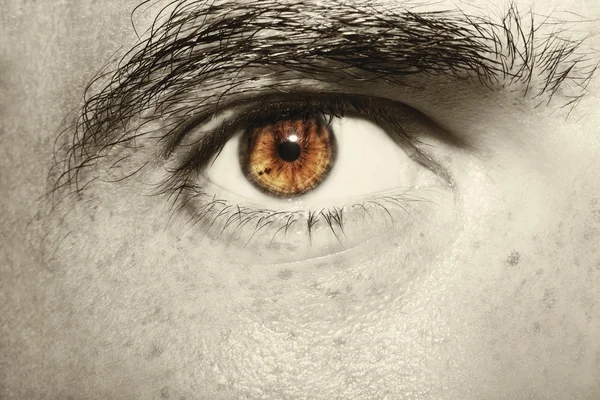 Bilden av människans vintage öga närbild. — Stockfoto