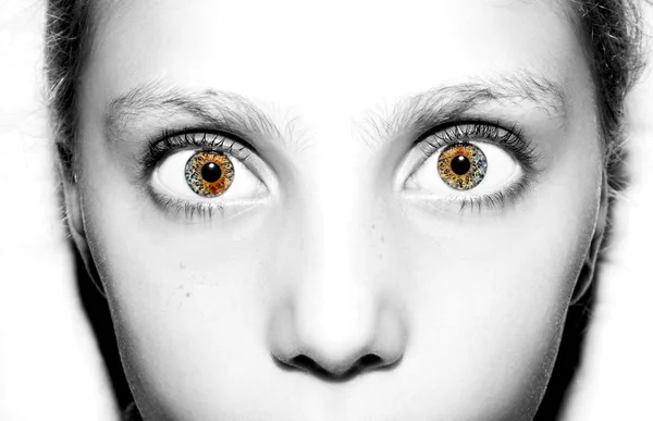 Macro close-up van portret van jonge meisjes ogen — Stockfoto