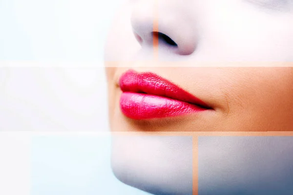 Labios rellenos y sexy piel perfecta sobre un fondo blanco — Foto de Stock