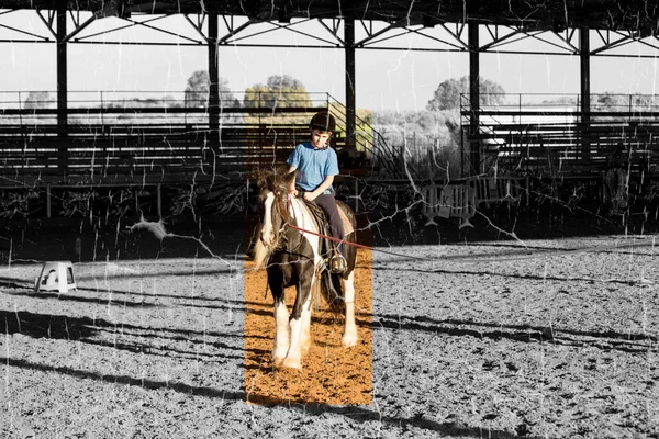 Ber Yakov, Israel - September 28, 2016: Horse riding lessons for kids. — Stock Photo, Image