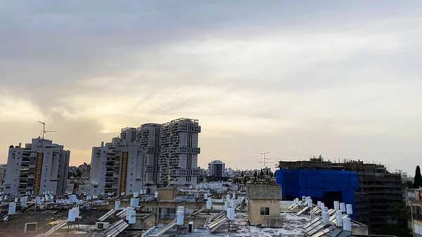 Blick Aus Dem Fenster Die Stadt Bei Sonnenuntergang Hochwertiges Filmmaterial — Stockfoto