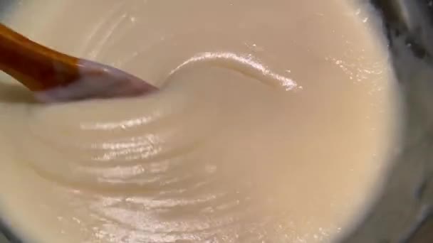把奶油煮成脆面团的过程 — 图库视频影像