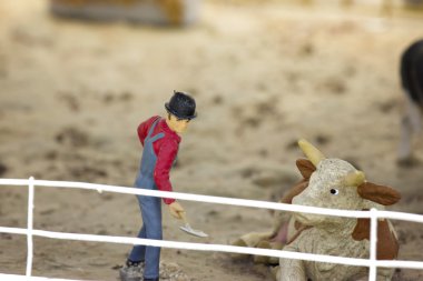 animales de granja en miniatura