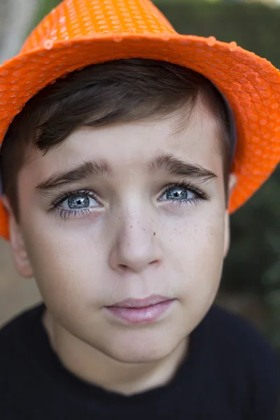 Nahaufnahme Porträt eines hübschen Jungen — Stockfoto