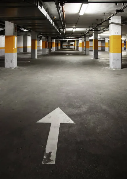 Detail Underground Parking Vehicles Architecture — Stock Photo, Image