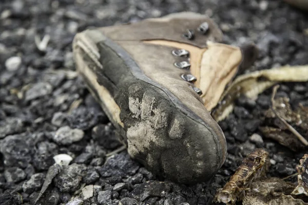 Деталь Сломанной Поврежденной Обуви Мусоре — стоковое фото