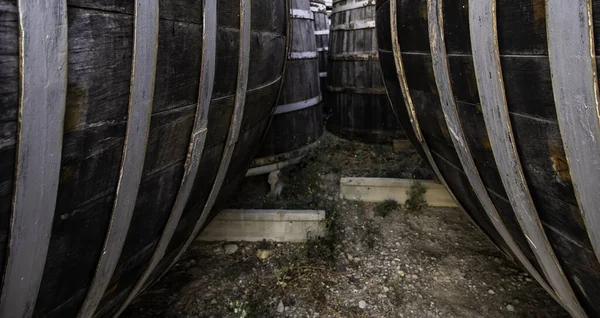 アルコール飲料 ワイン文化 輸送および保全のための古い容器の詳細 — ストック写真