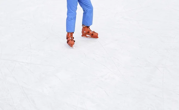 Skating on ice — Stock Photo, Image