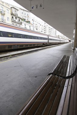 Şehirdeki tren istasyonu.