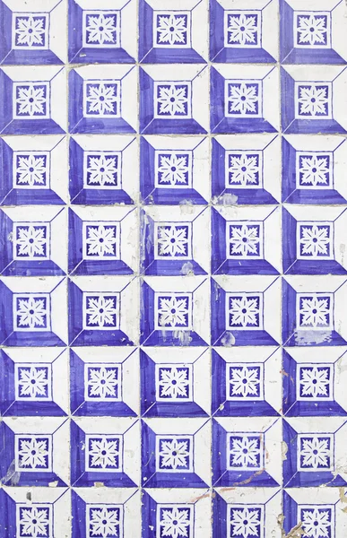 Wall tiles with typical old Lisbon — Stock Photo, Image