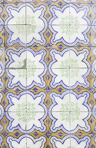 Típicos azulejos antiguos de Lisboa — Foto de Stock