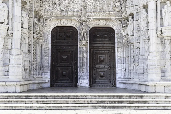 Facade of Jeronimos in Lisbon — Stock Photo, Image