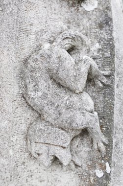 Portekiz eski taş çirkin yaratık