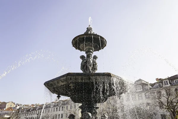 Typowy fontanna z Lizbony — Zdjęcie stockowe
