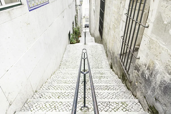 Viejas escaleras en Lisboa —  Fotos de Stock