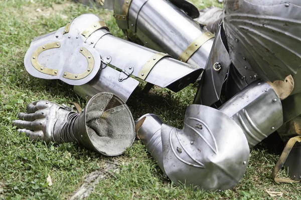 Alte mittelalterliche Helme — Stockfoto