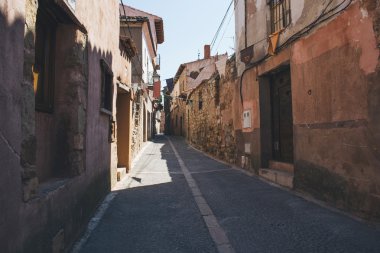 SIGUENZA, Guadalajara sokakta