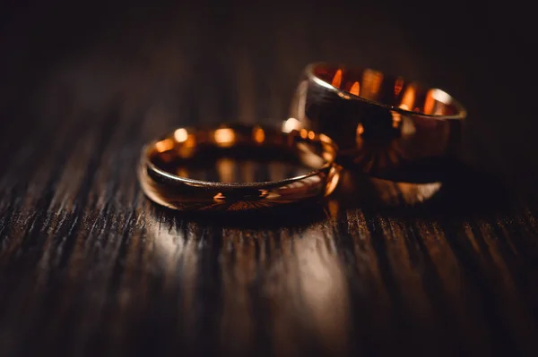 Gold Wedding Rings Brown Wood — Stock Photo, Image
