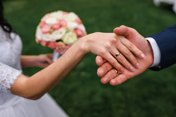 Bruid Bruidegom Hand Hand — Stockfoto