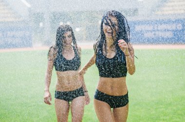 Two sexy wet girls