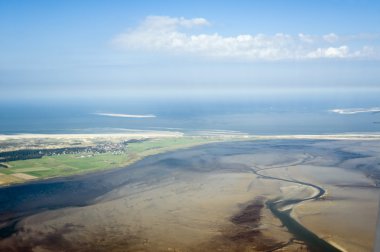 havadan görünümden Almanya'nın kuzeyinde schleswig-holstein wadden Denizi Ulusal Parkı