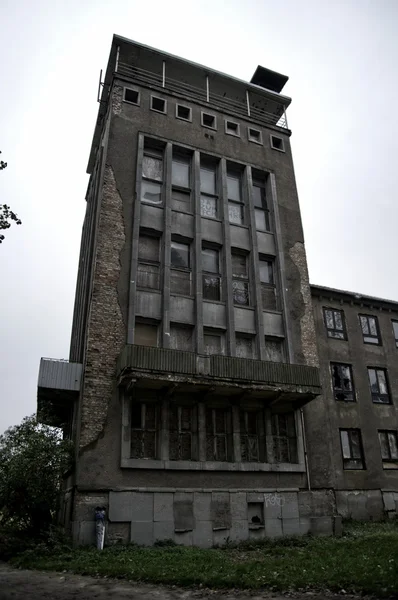 Faculdade Naval abandonada em Wustrow, na Alemanha — Fotografia de Stock