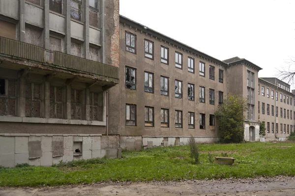 Opuštěné námořní akademie v Wustrow v Německu — Stock fotografie