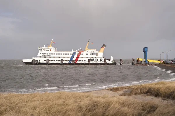 Amrum üzerinde feribot — Stok fotoğraf