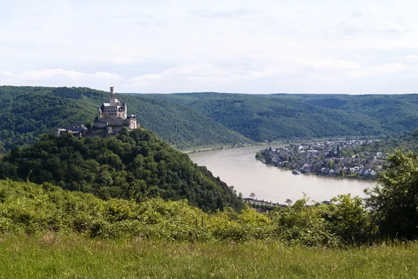 Marksburg am Rhein bei Braubach — Stok fotoğraf