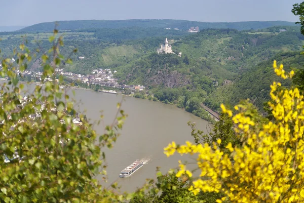 Marksburg am Rhein bei Braubach — Stok fotoğraf