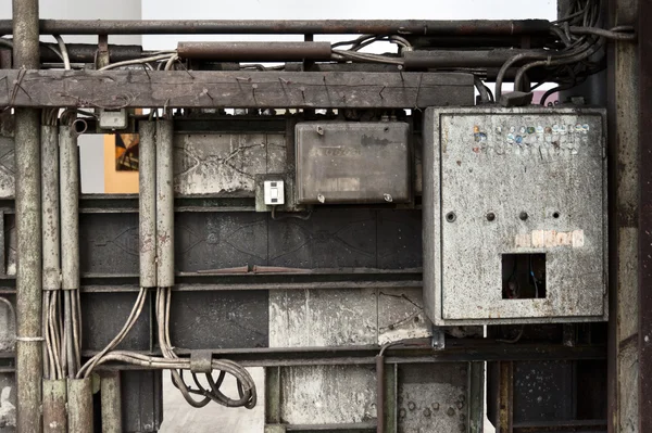 Instalação em um antigo edifício industrial — Fotografia de Stock