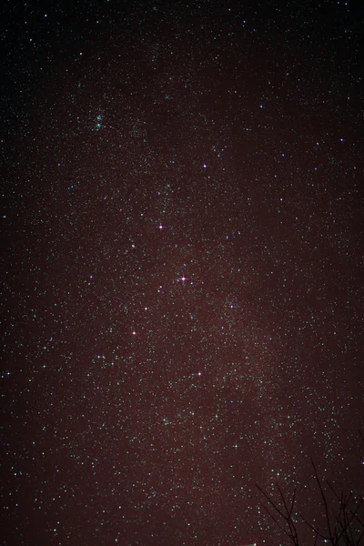 Hvězdné pole s Cassiopeia a mléčné dráhy — Stock fotografie
