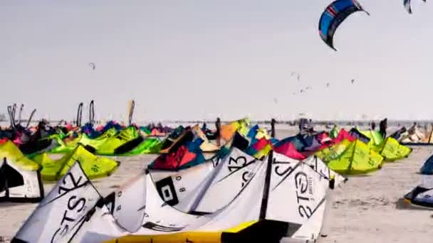 Impressions of the Kitesurf World Cup in St. Peter-Ording, Germany, August 21-30 2015, Editorial only — Stock Video