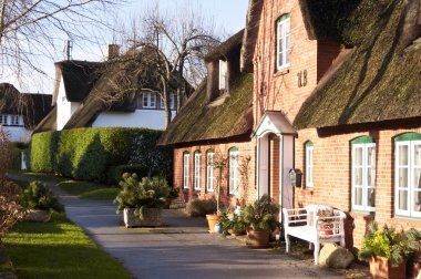 Amrum Almanya'da thatched çatı ev