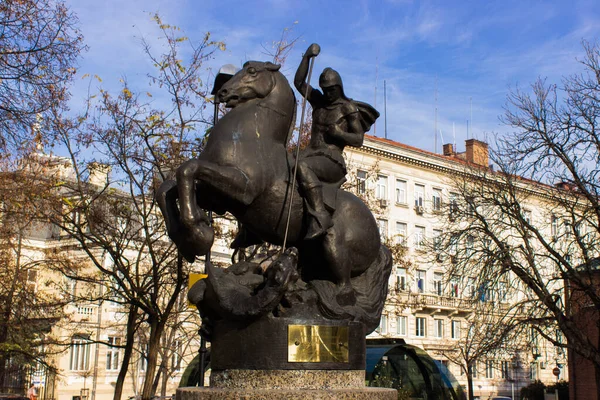 Monumento ao lancer em um cavalo em Sofia — Fotografia de Stock