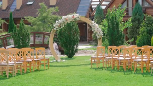 Vacker plats för utomhus bröllop ceremoni — Stockvideo