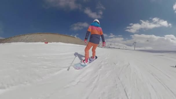 Flickan som åker snowboard. 3D 360 överfångst — Stockvideo