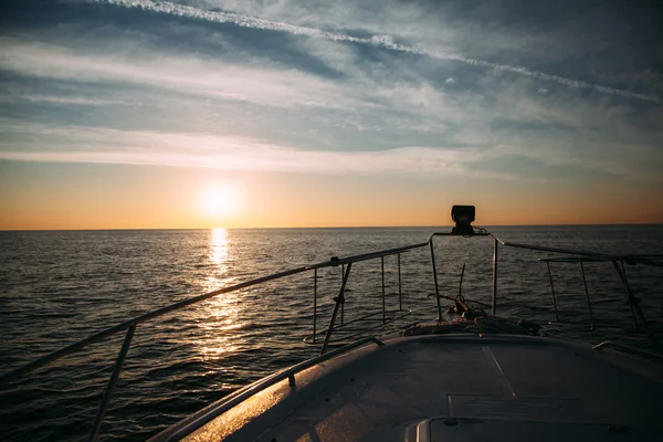 Море и корабль, Рассвет на корабле — стоковое фото