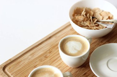 Tahta Tahta Tahta Kurulda Sabah Kahvesi. Ev Kahvaltısı.