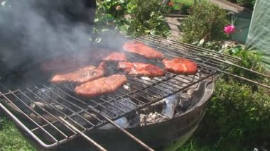 Izgara lezzetli kavrulmuş et yalan