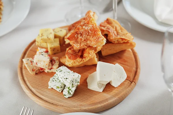 Different types of cheese — Stock Photo, Image