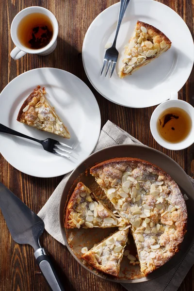Homemade pumpkin and pear pie — Stock Photo, Image