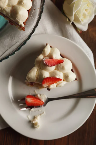 Tart with strawberries and cherry and whipped cream — Stock Photo, Image