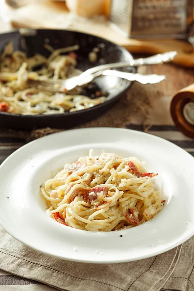 Spaghetti Carbonara - Kuchnia Włoska — Zdjęcie stockowe