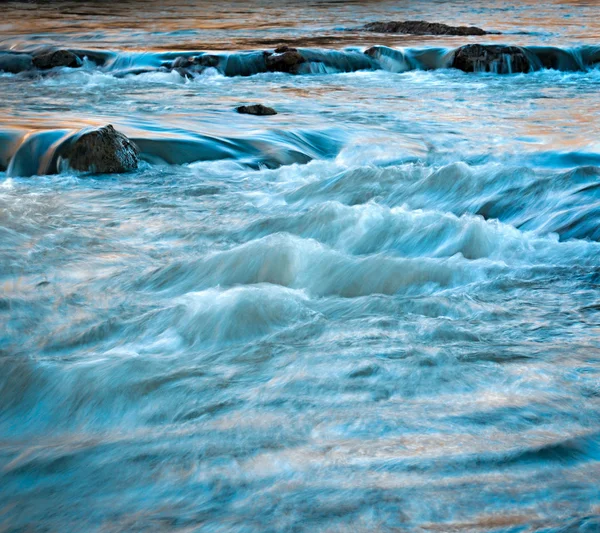 Sera fiume selvaggio — Foto Stock