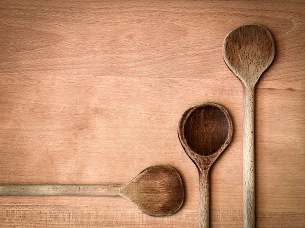 Tres cucharas de madera vieja — Foto de Stock