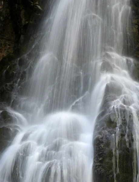 Mountain waterfall — Stock Photo, Image