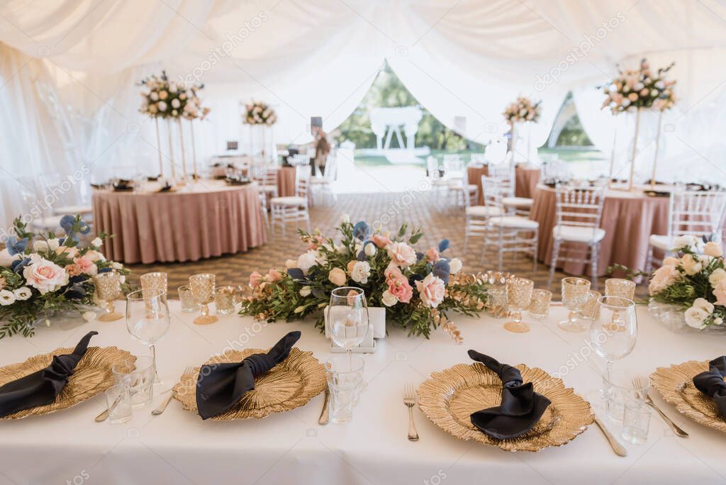 Wedding decorations. Wedding table decoration with flowers. Wedding decor